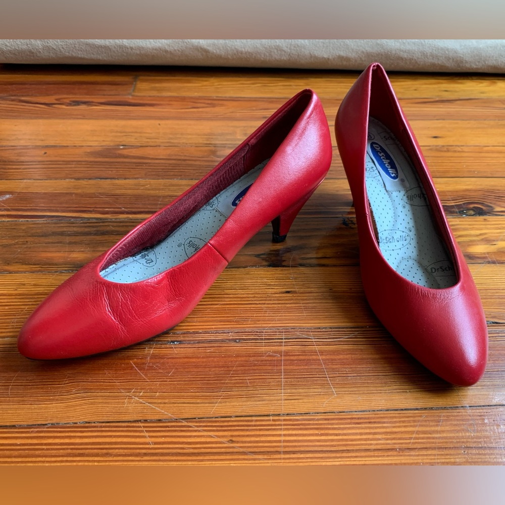 Dr Scholl’s red heels size 8